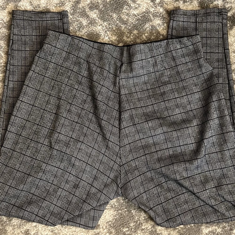 Maze Women's Black and White Checked Pull On Pants Maze Collection Large